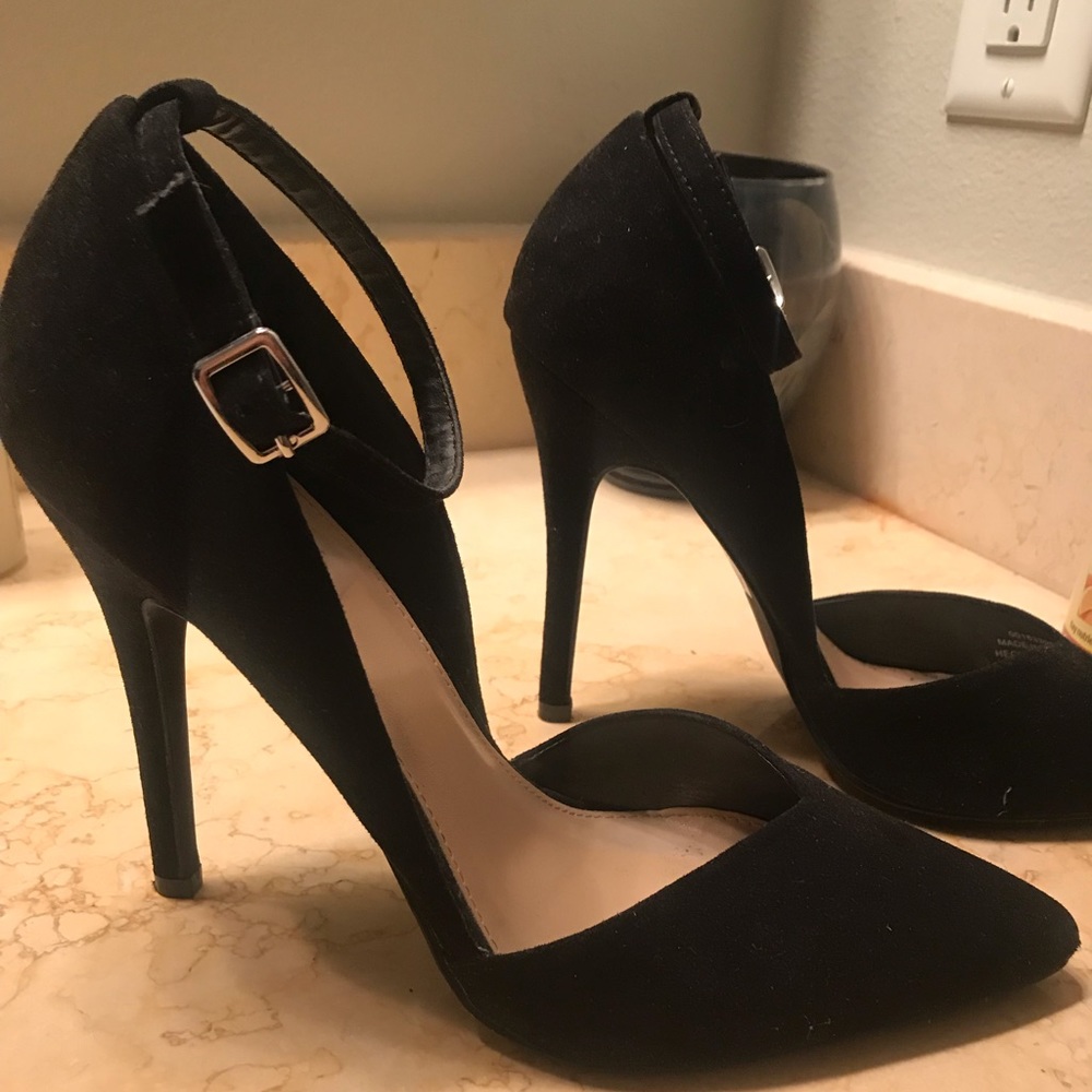 Women’s black ankle strap heels